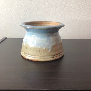 Ceramic pot